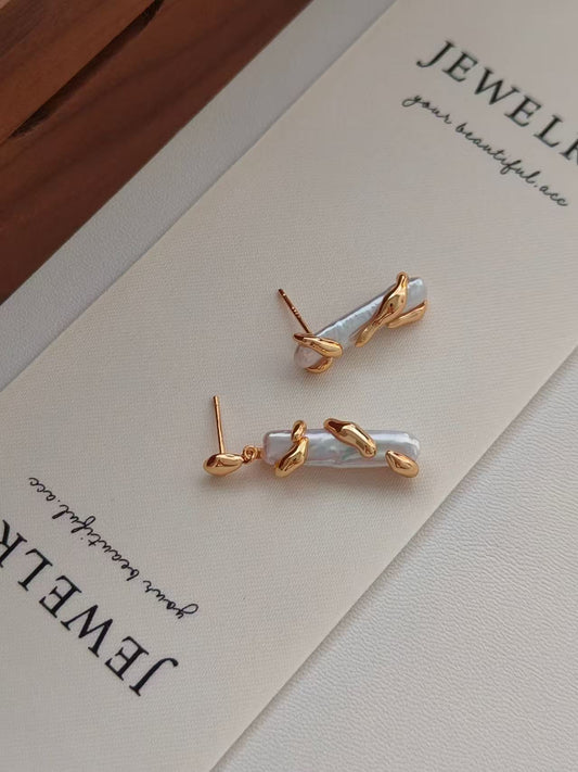18K Gold-Plated S925 Sculptural Freshwater Pearl Earrings – Modern Irregular Design