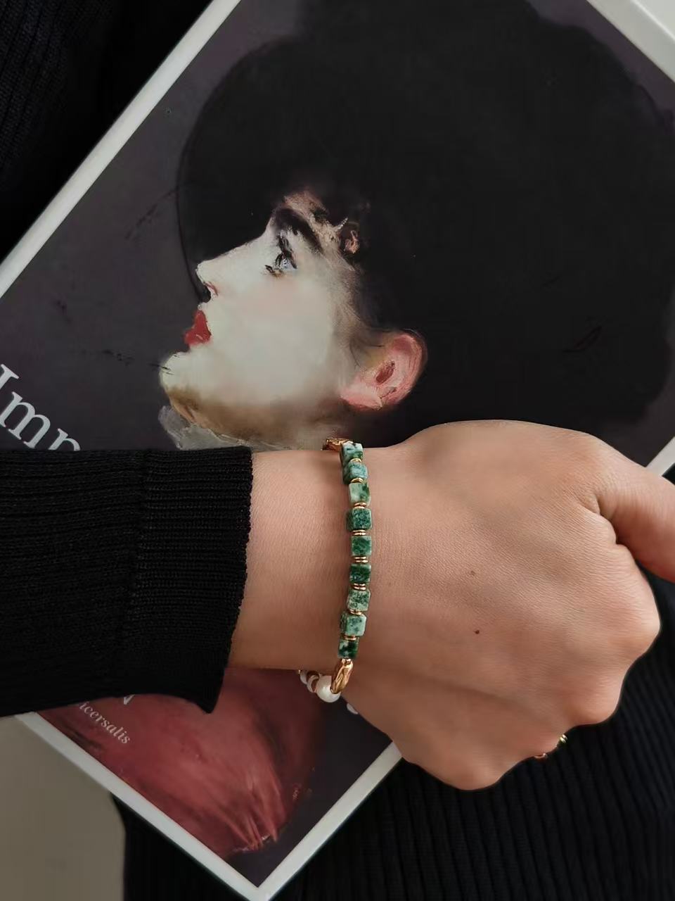 Green Jade & Pearl Bracelet – 18K Gold Vermeil on Sterling Silver | Mother-of-Pearl & Freshwater Pearls