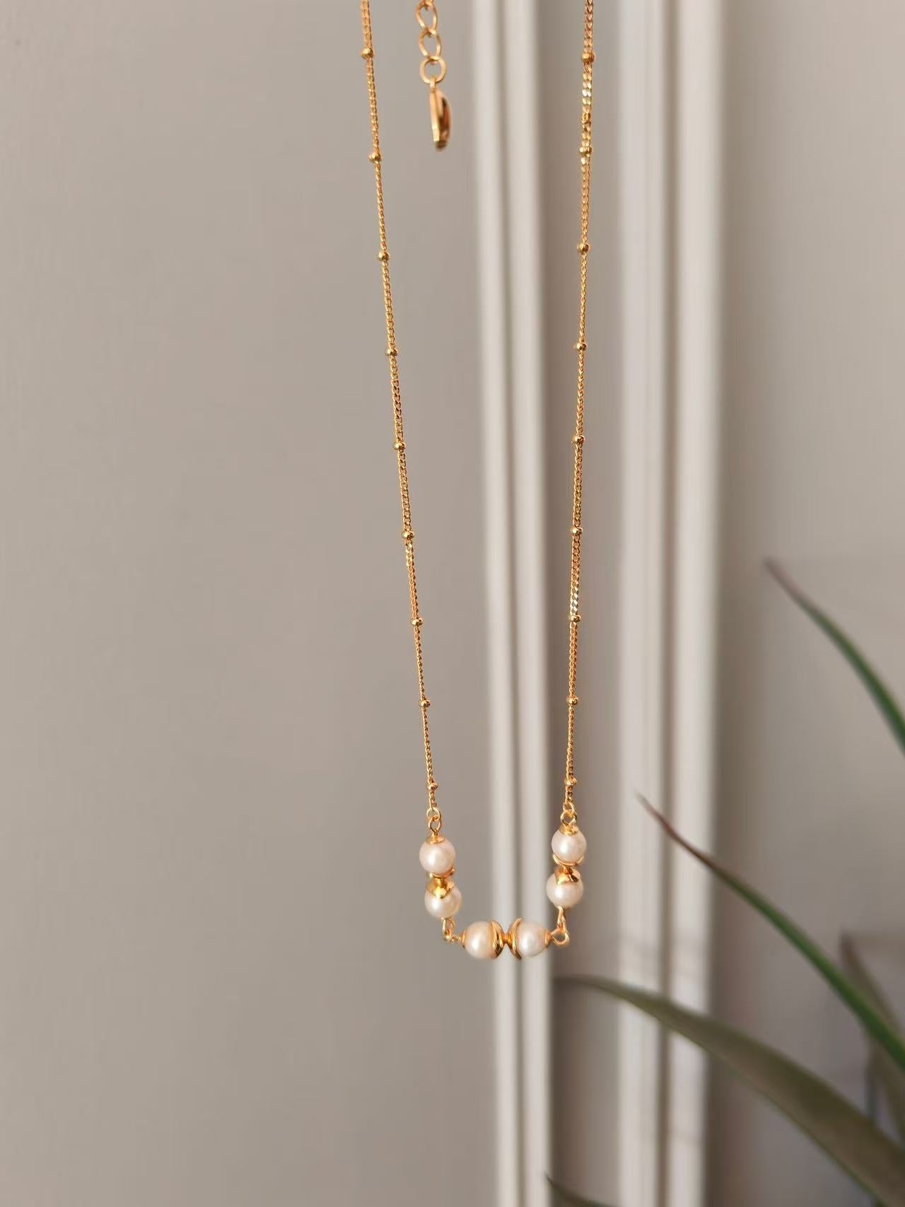 Classic Pearl Bar Necklace – 18K Gold Vermeil on Sterling Silver | Natural Freshwater Pearls
